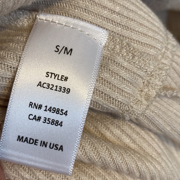 Top - Picture 5 of 6